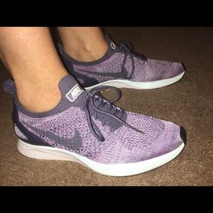 Women’s Size 8-Nike Air- FlyKnit Material